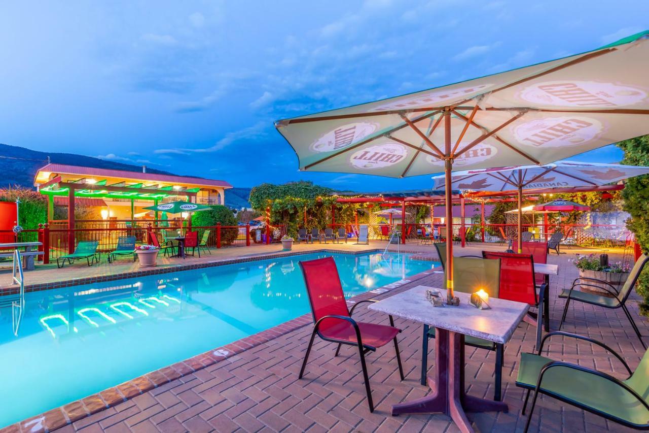 Westridge Motor Inn Osoyoos Bagian luar foto